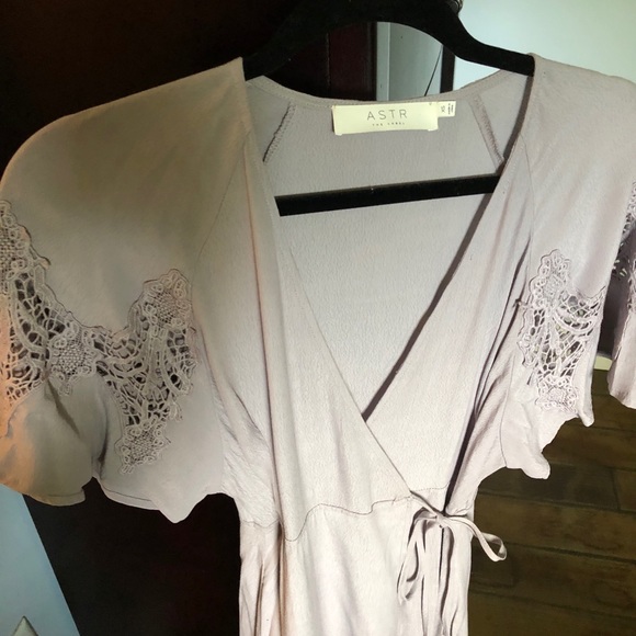 ASTR - NWOT Lavender Midi Wrap Dress - Picture 6 of 7